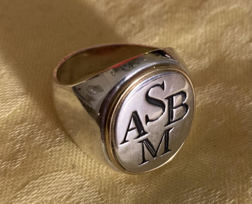 chevalière gravure argent